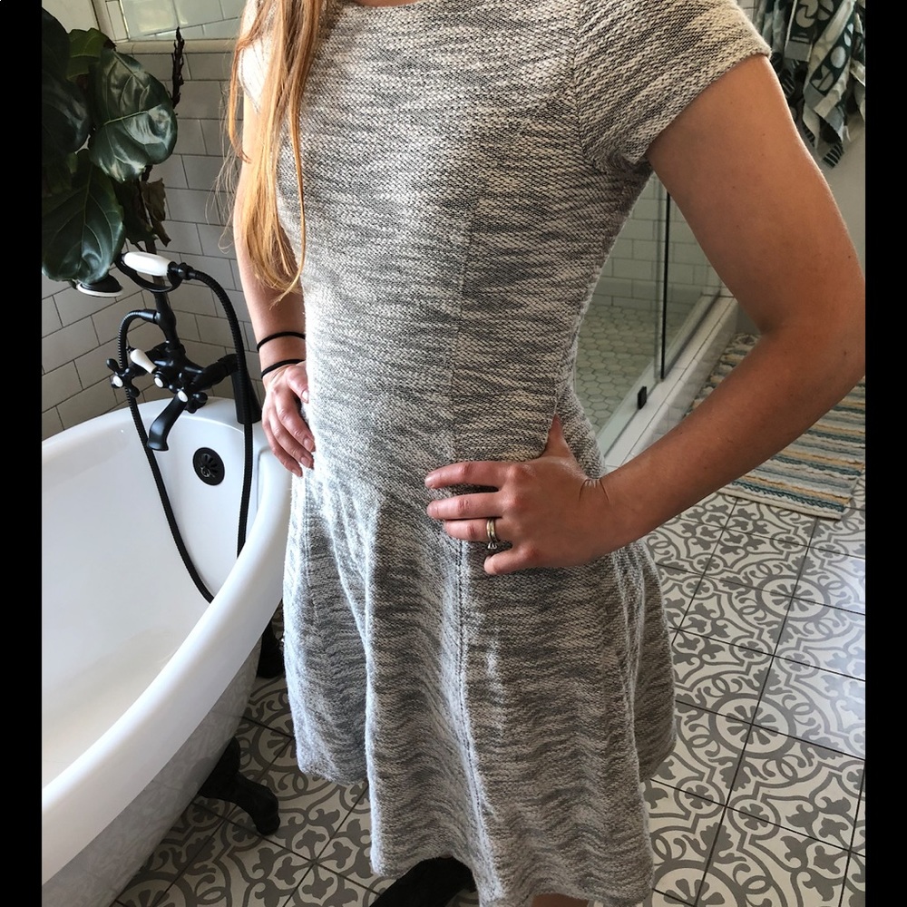 Gray heathered short sleeve dress